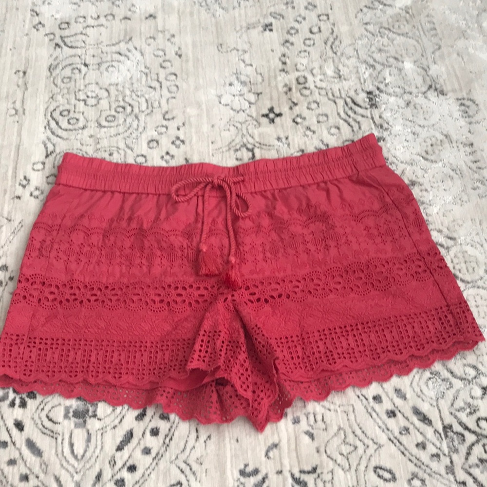 Size medium Loft pull on shorts
